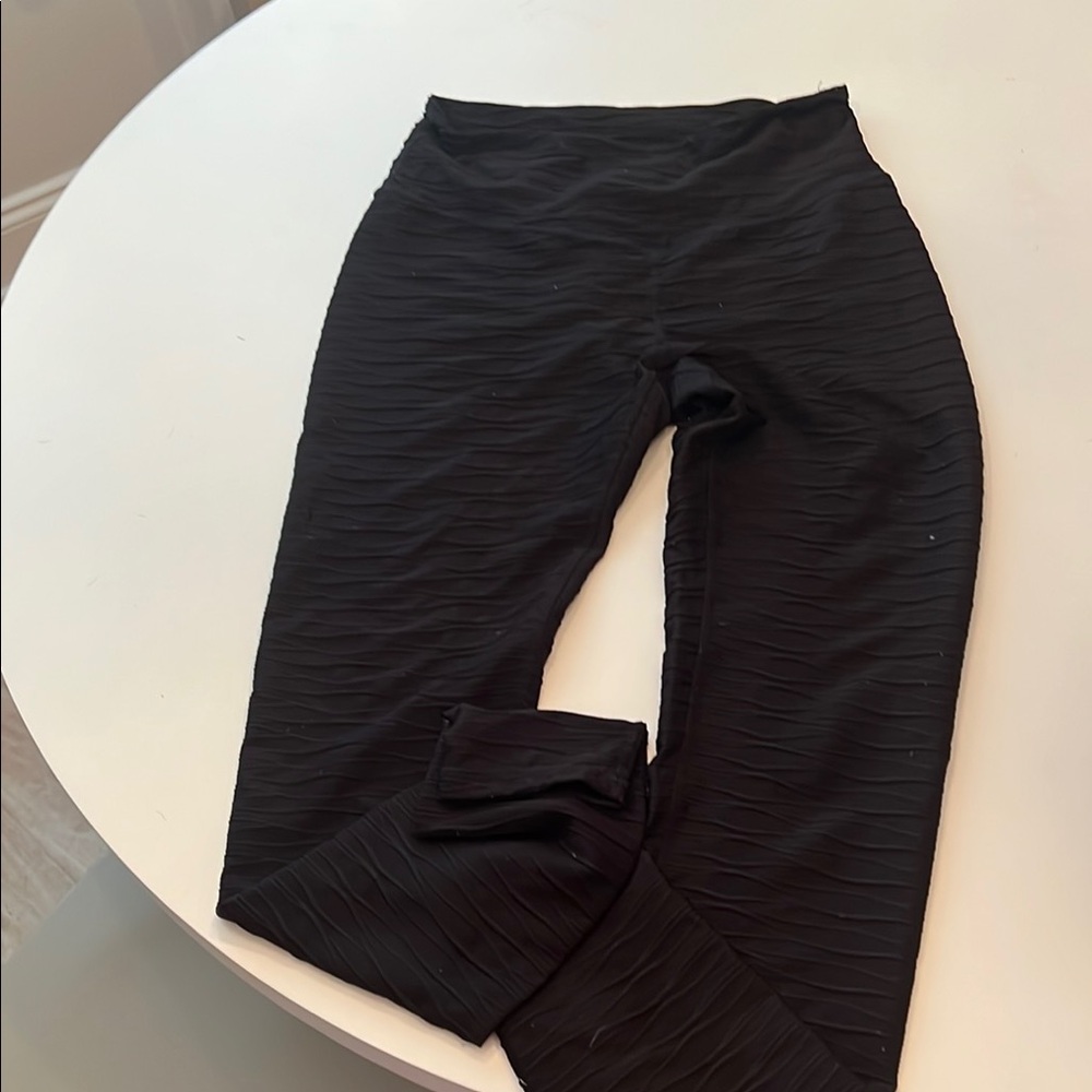 Black Textured Leggings